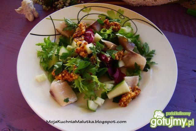 Śledziowa z francuskim winegretem Śledziowa z francuskim winegretem