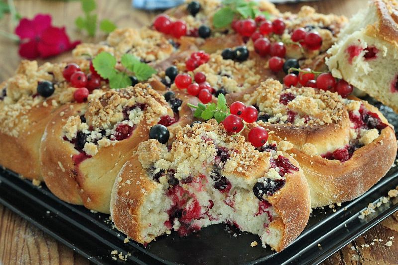 Ślimaczki porzeczkowo marcepanowe Ślimaczki porzeczkowo marcepanowe