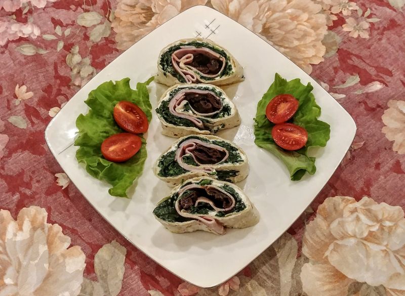 Ślimaczki ze szpinakiem i suszonymi pomidorami