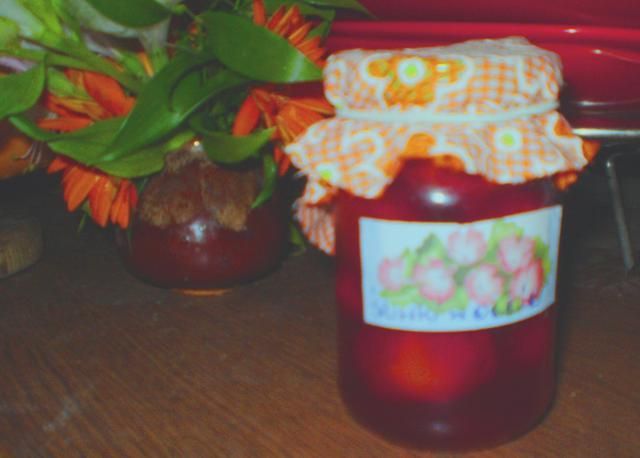 Śliwki marynowane z miodem :