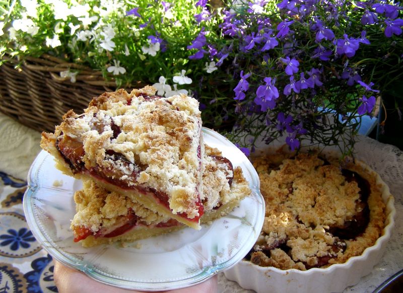 Śliwkowe kruche ciasto  z kruszonką Śliwkowe kruche ciasto  z kruszonką