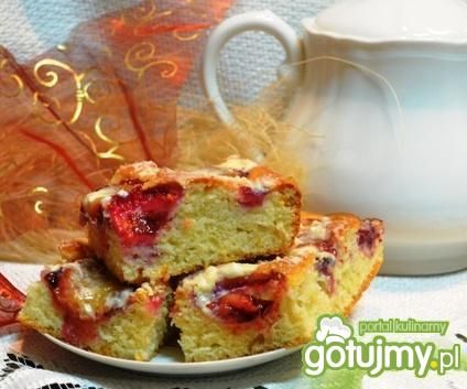 Śliwkowiec z białą czekoladą