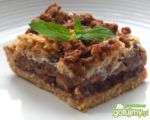 Sliwkowo-porzeczkowe ciasto orkiszowe