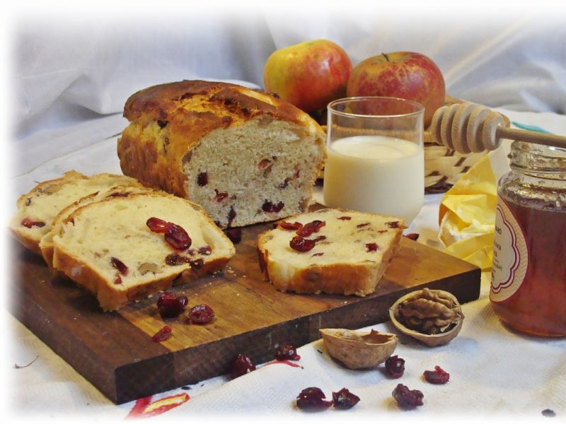 Słodka bułka z dodatkami  Słodka bułka z dodatkami