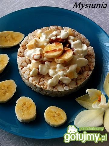 Słodka przekąska z wiejskim serkiem Słodka przekąska z wiejskim serkiem