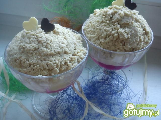 Słodki deser z mega dodatkami Słodki deser z mega dodatkami