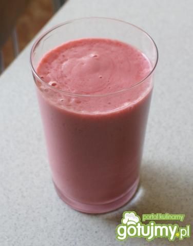 Słodki koktajl malinowy