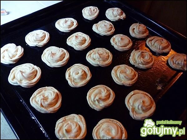 Słodkie bezy Słodkie bezy