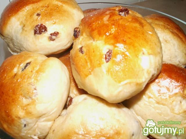 Słodkie bułki z rodzynkami Słodkie bułki z rodzynkami