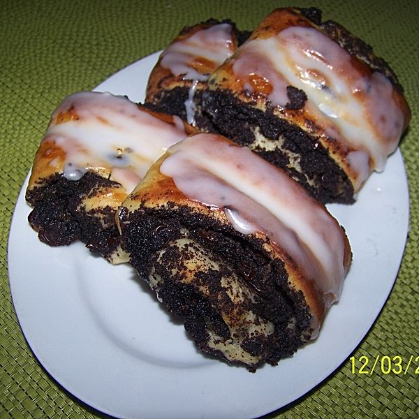 Słodkie drożdżówki z makiem 