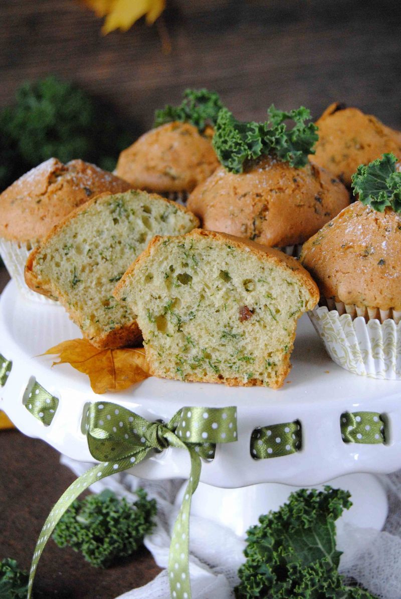 Słodkie muffinki z jarmużem