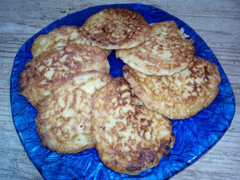 Słodkie placuszki z makaronu nitki Słodkie placuszki z makaronu nitki