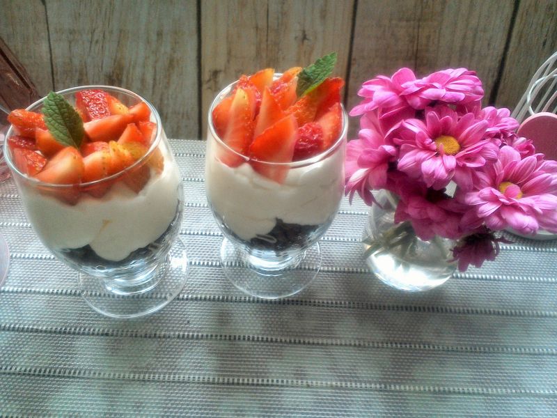 Słodkie pucharki makaronowe Słodkie pucharki makaronowe