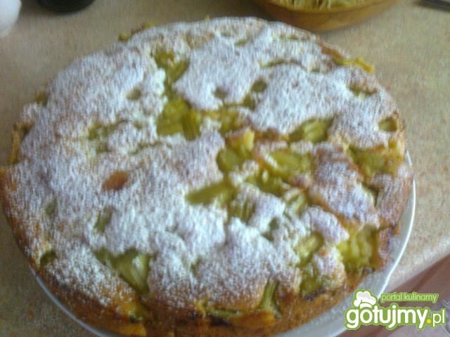 Słodko kwaśne ciasto rabarberowe