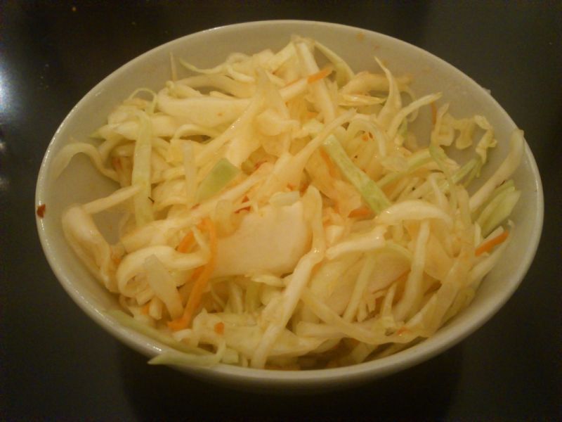 Słodko - ostra surówka z białej kapusty Słodko - ostra surówka z białej kapusty