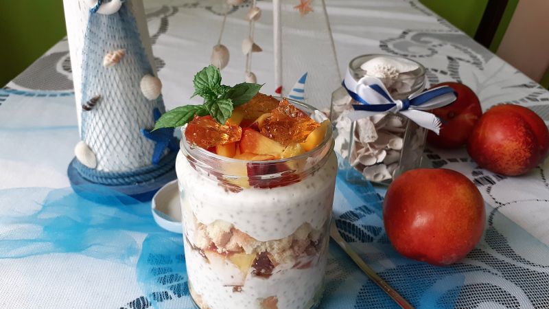 Słoikowy serniczek na zimno z chia,galaretką