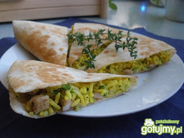 Słoneczna tortilla z kurczakiem Słoneczna tortilla z kurczakiem