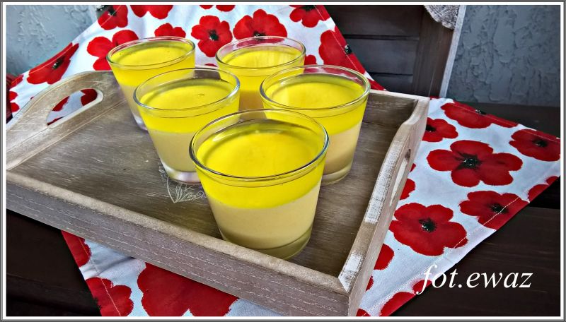 Słoneczny deser brzoskwioniowy Słoneczny deser brzoskwioniowy