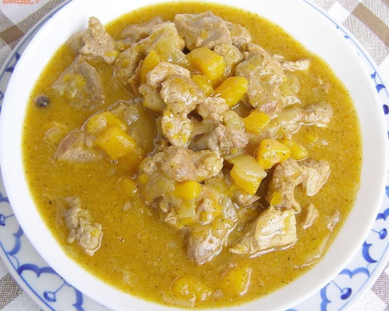 Smaczny gulasz wieprzowy z dynią. Smaczny gulasz wieprzowy z dynią.