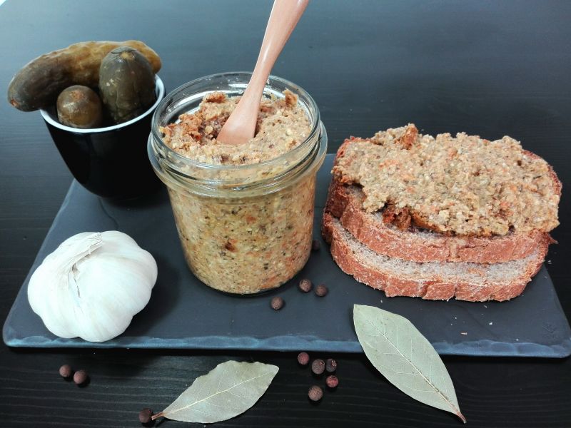 Smarowidło warzywno-orzechowe na chleb  Smarowidło warzywno-orzechowe na chleb