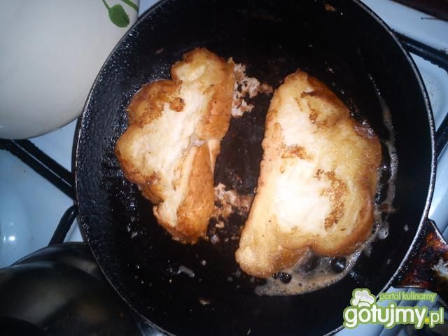 Smażona chałka maczana w mleku Smażona chałka maczana w mleku