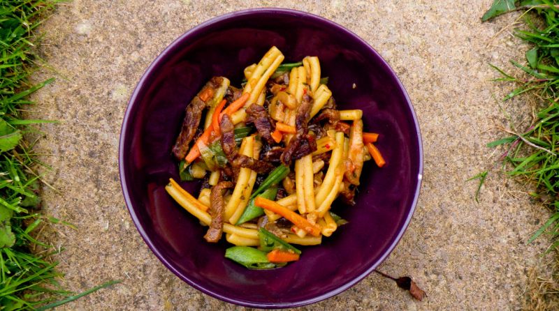 Smażona wołowina z casarecce