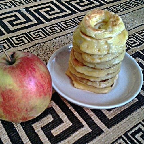 Smażone jabłka w cieście