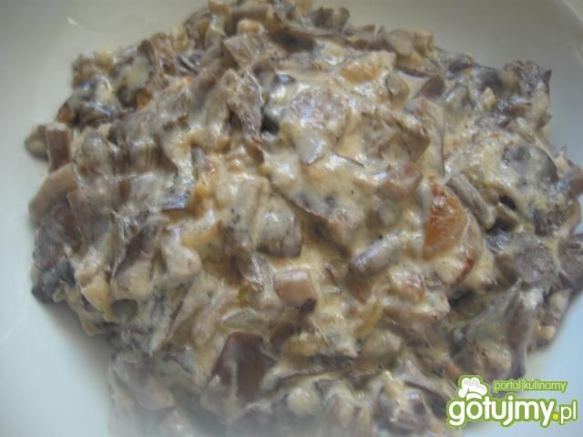 Smażone opieńki w śmietanie