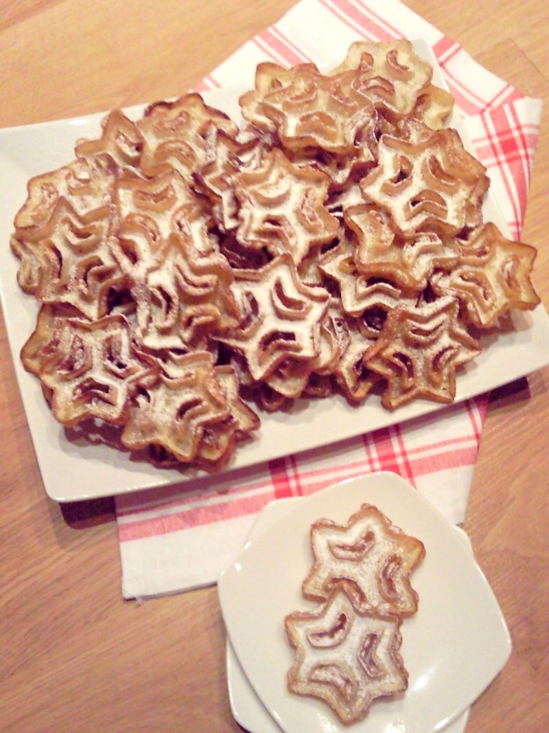 Smażone rozetki czyli skandynawskie ciasteczka Smażone rozetki czyli skandynawskie ciasteczka