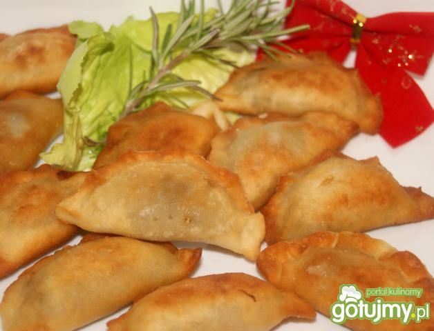 Smażone wigilijne pierogi z kapustą  Smażone wigilijne pierogi z kapustą