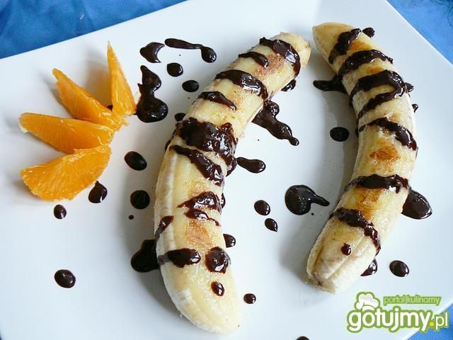 Smażony banan z sosem  pomarańczowym