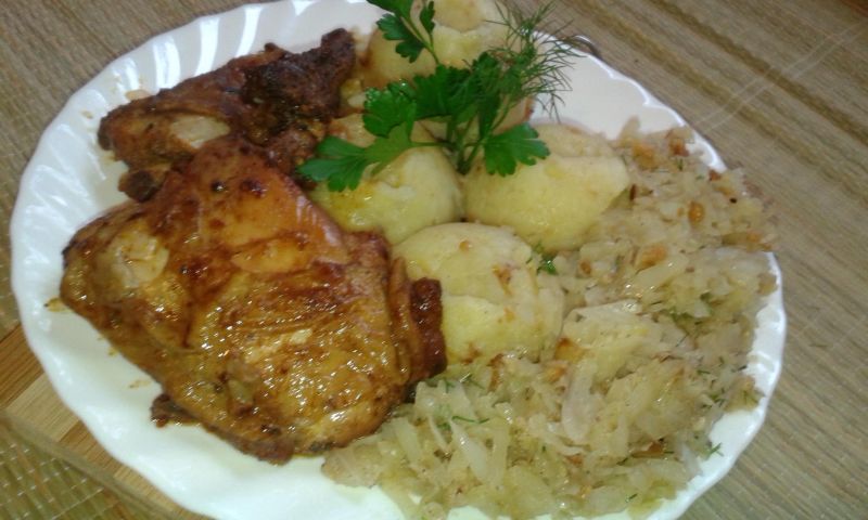 Smażony kurczak z dodatkami