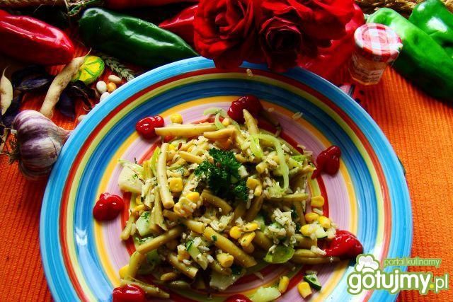 Smażony ryz brązowy z fasolką szparagową