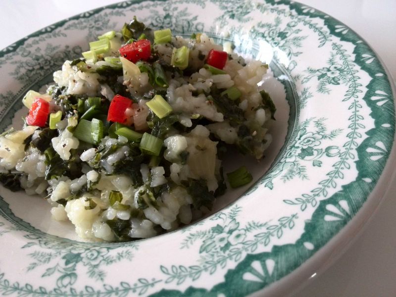 Smażony ryż z jarmużem