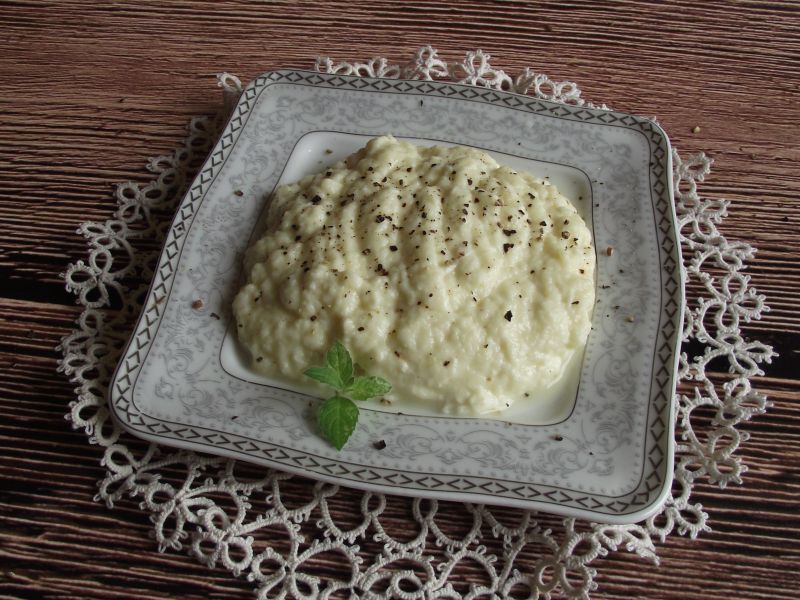 Smazony ser z pieprzem