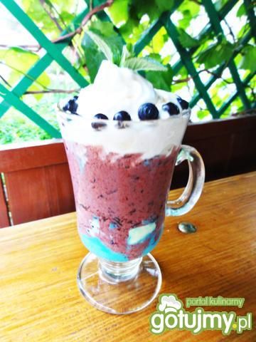 Smerfowy deser lodowo- kawowy