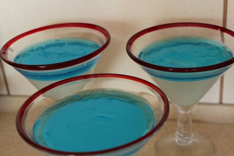 Smerfowy deser, pianka Smerfowy deser, pianka