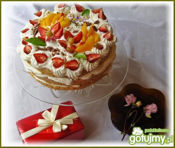 Śmietankowy tort  Śmietankowy tort