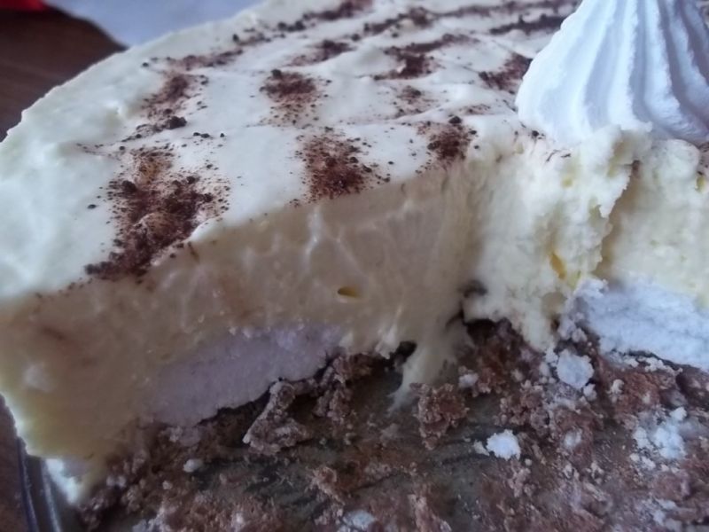 Śmietanowiec z białą czekoladą