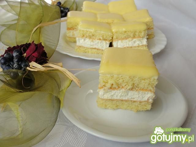 Śmietanowiec z lemon curd