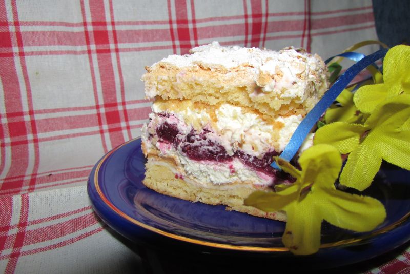 Śmietanowiec z musem śliwkowym Śmietanowiec z musem śliwkowym