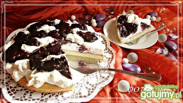 Śmietanowo jagodowy biszkopcik