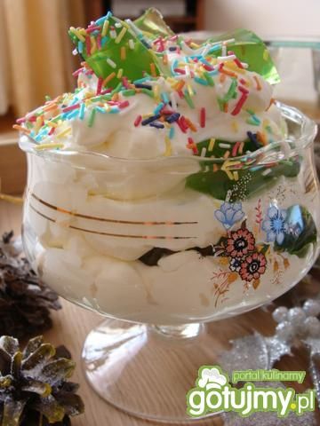 Śmietanowy pucharek Śmietanowy pucharek