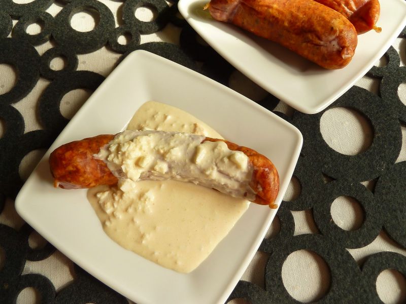 Śmietanowy sos z chrzanem i jajkami do wędlin