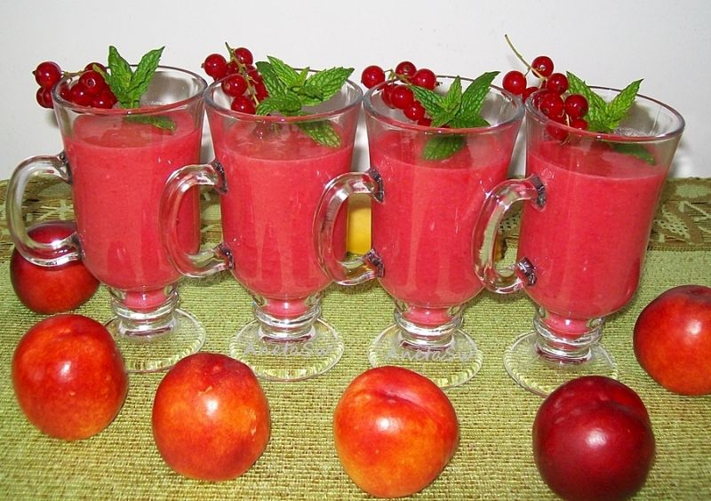 Smoothie porzeczkowo - nektarynkowe