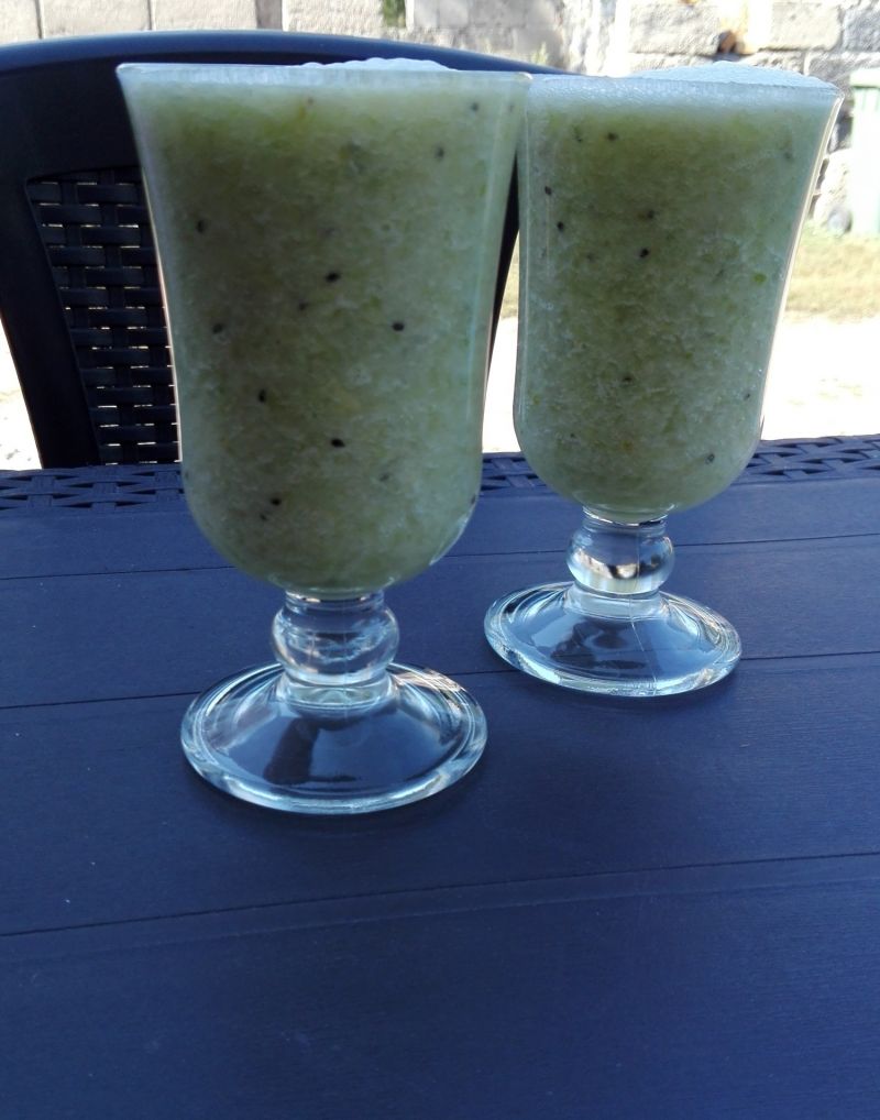 Smoothie selerowo - bananowe Smoothie selerowo - bananowe