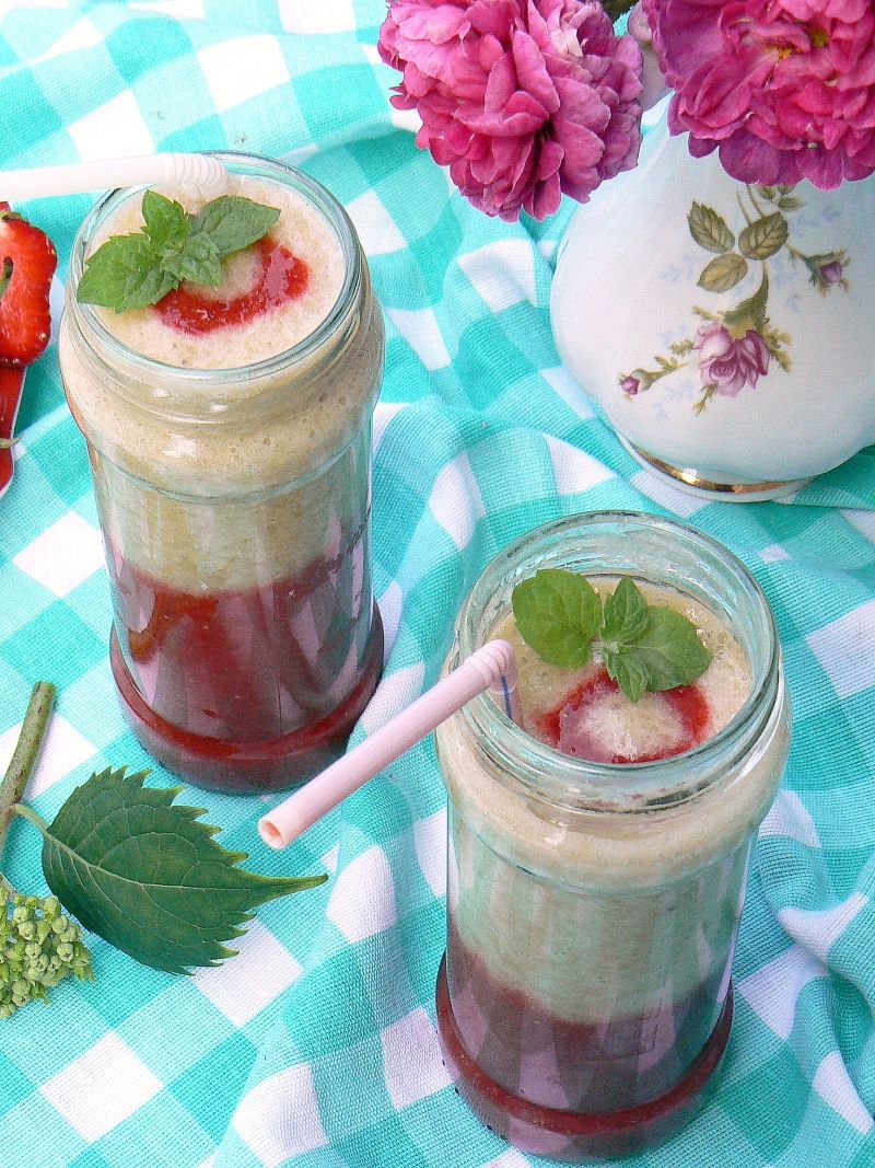 Smoothie truskawkowe na wynos  Smoothie truskawkowe na wynos