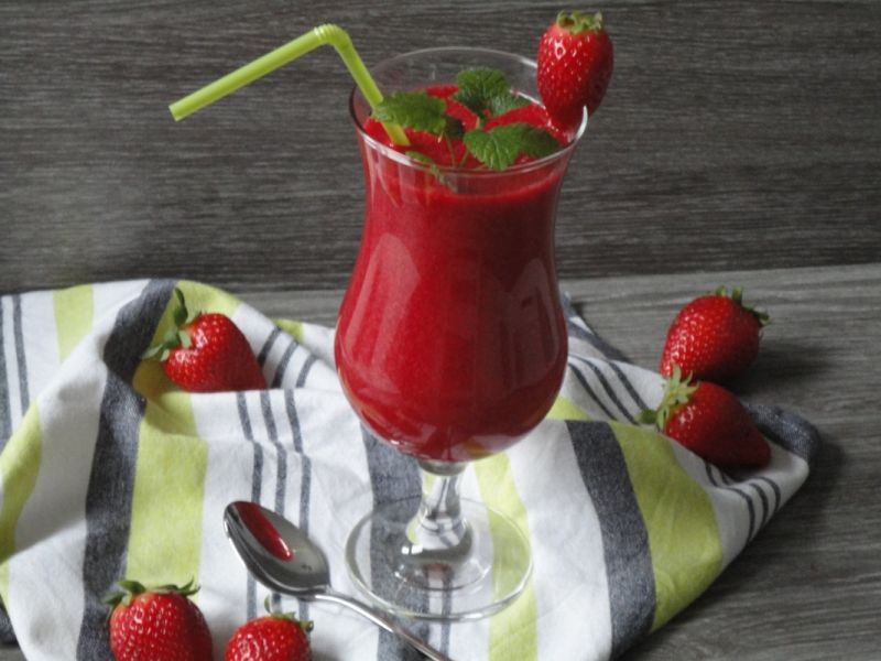 Smoothie truskawkowo-wiśniowe