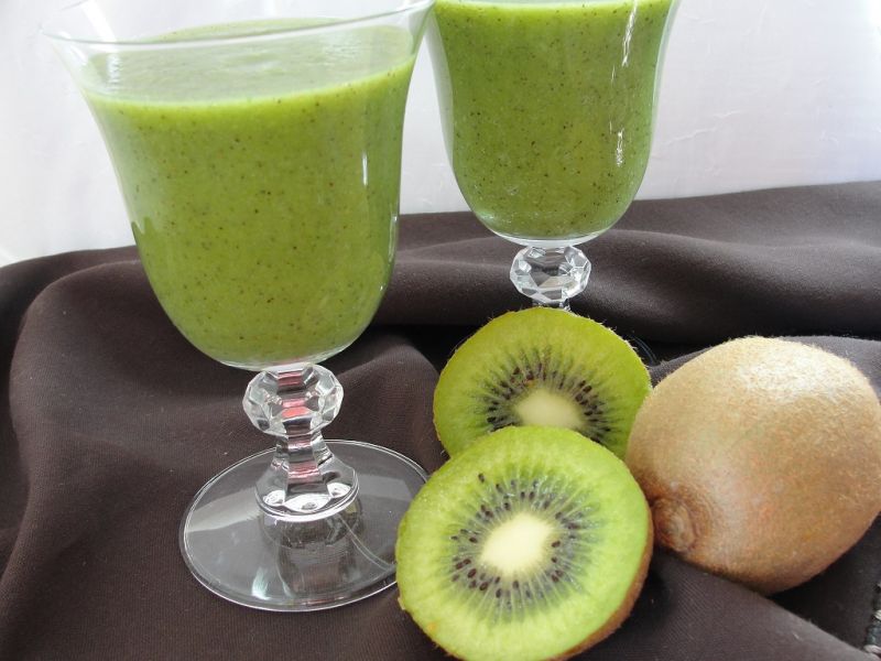 Smoothie z jarmużem i pietruszką Smoothie z jarmużem i pietruszką