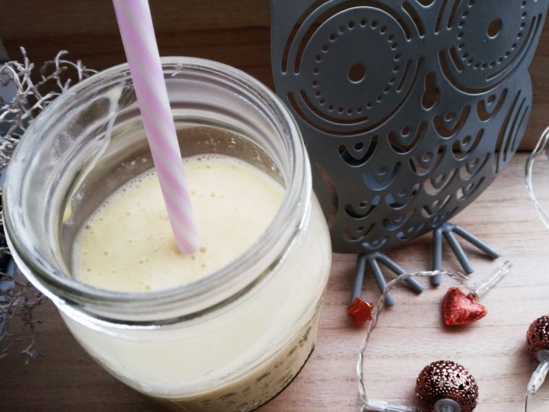 Smoothie z mleczka kokosowego i mango